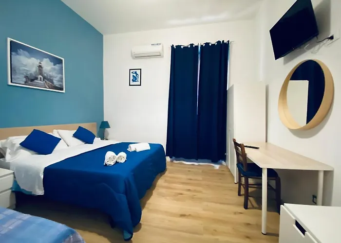 Freedom Traveller Hostal *
