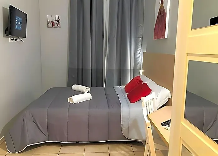 Freedom Traveller Hostal Roma