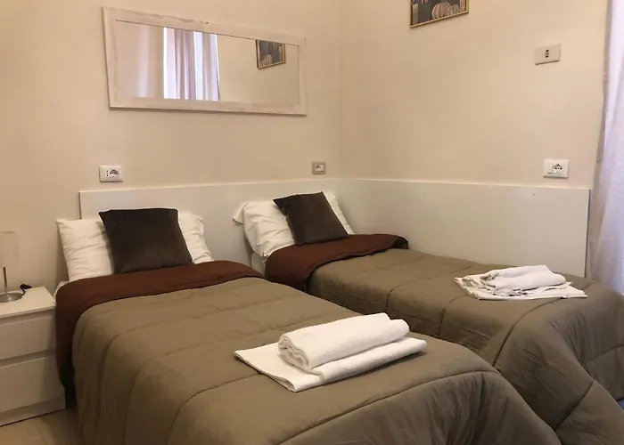 Freedom Traveller Hostal *