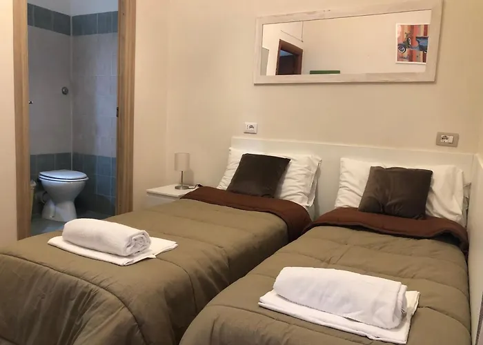 Freedom Traveller Hostal *